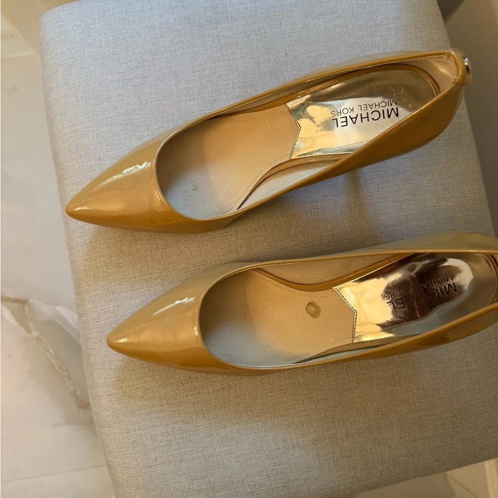 Michael Kors size 10